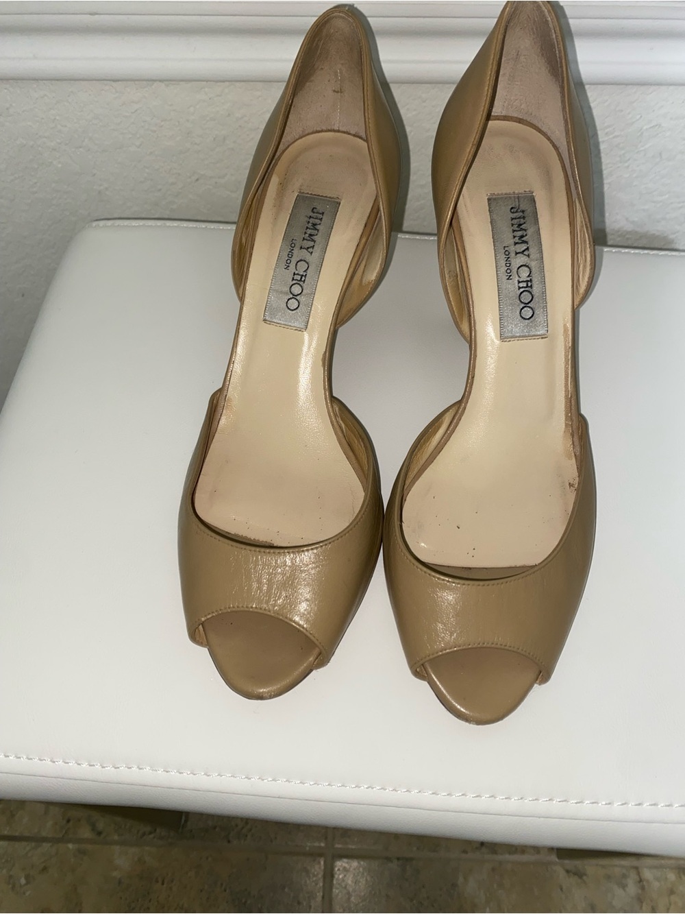 Jimmy Choo Logan Beige Leather Peep-Toe Pumps Sz 36.5/6.5 DAMAGED HEEL PROJECT - Picture 2 of 14